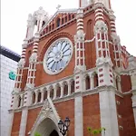 Nana In Parking En El Edificio 빌바오