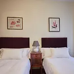 Nana In Parking En El Edificio Apartment Bilbao