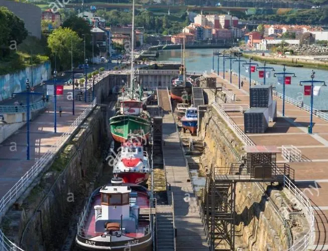 Nana In Parking En El Edificio Appartement Bilbao