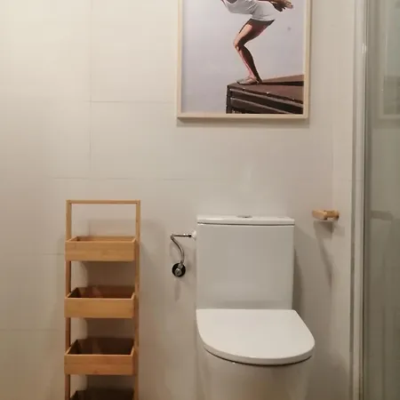 Nana In Apartament *